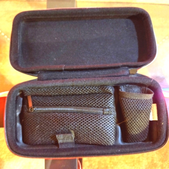 Nintendo Switch - Red Mario Kart Carrying Case with Extras 🎯 - Picture 3 of 6